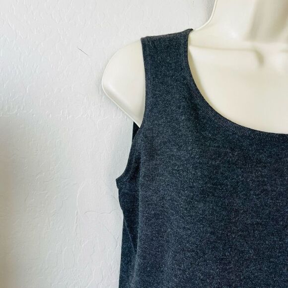 Cable & Gauge NWOT‎ charcoal gray sleeveless sweater tank size medium - Picture 3 of 7